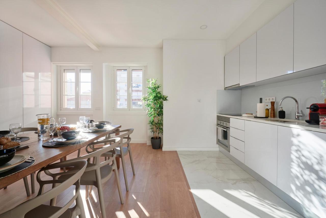 Deluxe Apt At Amazing Prime Location, By Timecooler Lisbon Luaran gambar